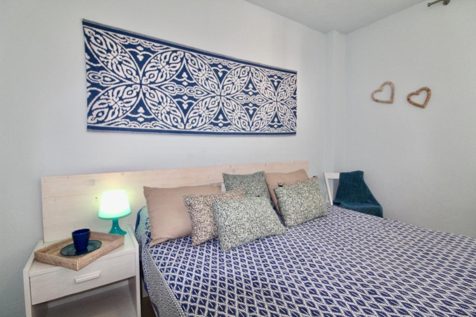 Agradable Apartamento Con Terraza En Formentera Es Pujols Luaran gambar